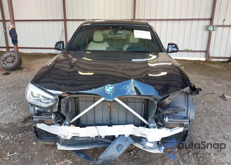 2021 BMW X3 xDrive30I z USA, uszkodzony, nr VIN 5UXTY5C04M9H69733